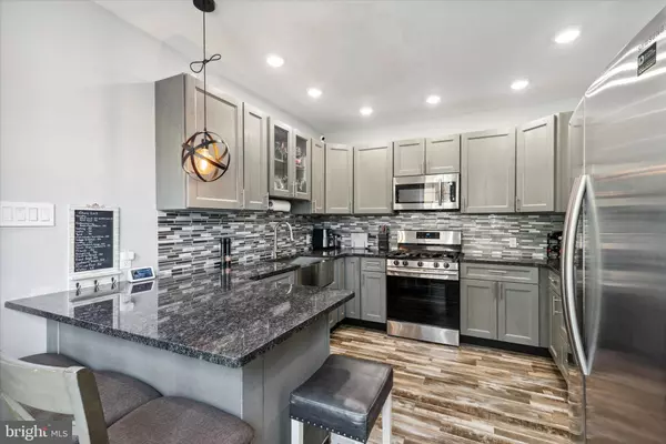 7528 LAWNDALE AVE, Philadelphia, PA 19111