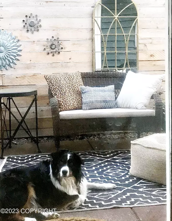 2853 Redwood PL, Anchorage, AK 99508