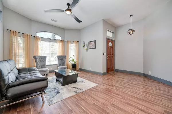 3915 Fawn Run WAY, Antelope, CA 95843