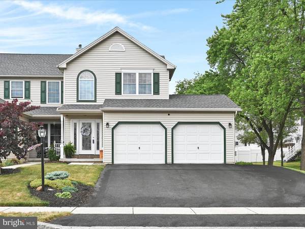 19 NOTTINGHAM DR, Mechanicsburg, PA 17050