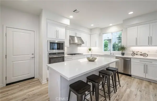 591 Cultivate, Irvine, CA 92618