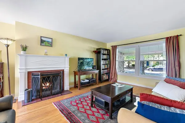 109 Meister WAY, Sacramento, CA 95819