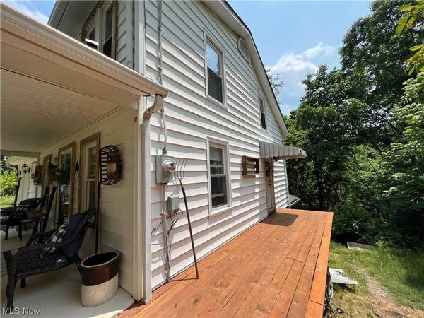 57644 S Eleanor ST, Bridgeport, OH 43912