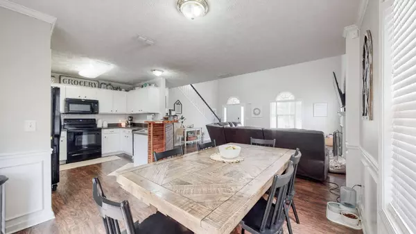 1105 Maxie Ct, La Vergne, TN 37086