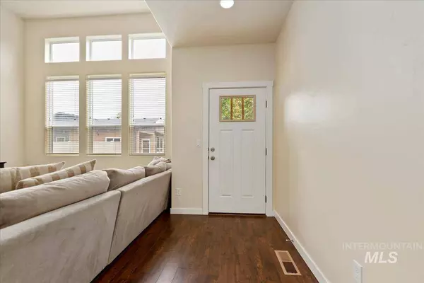 2908 N Villere Ln, Meridian, ID 83646