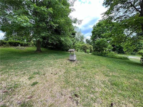 57644 S Eleanor ST, Bridgeport, OH 43912