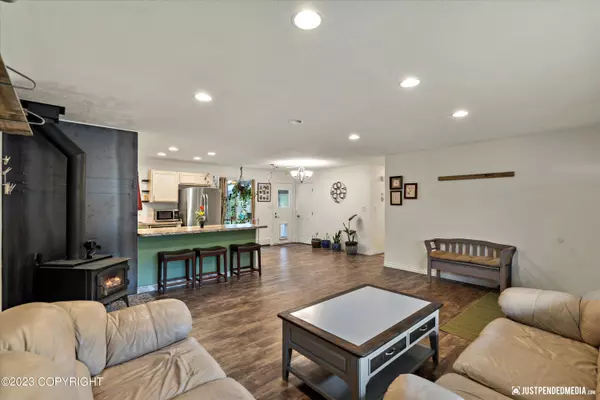 6154 E 21st AVE, Anchorage, AK 99504