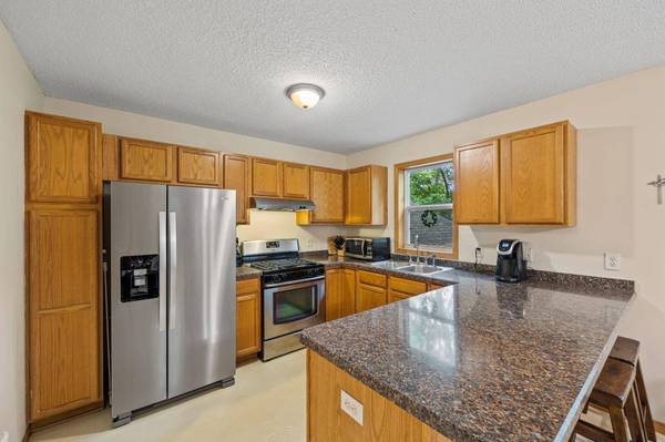 6632 Lakeland AVE N, Brooklyn Park, MN 55428