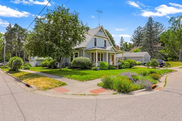 703 Pine ST W, Stillwater, MN 55082