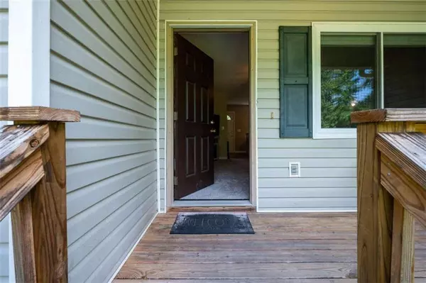 138 Carole DR NW, Calhoun, GA 30701