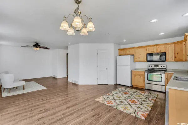 751 N CANTERBURY CT, Saratoga Springs, UT 84045