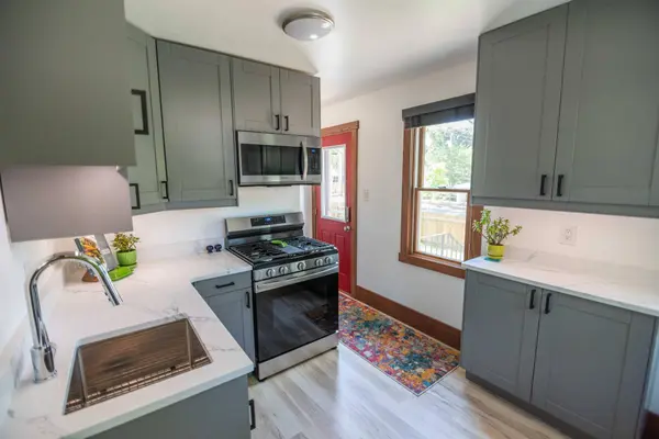 3957 45th AVE S, Minneapolis, MN 55406