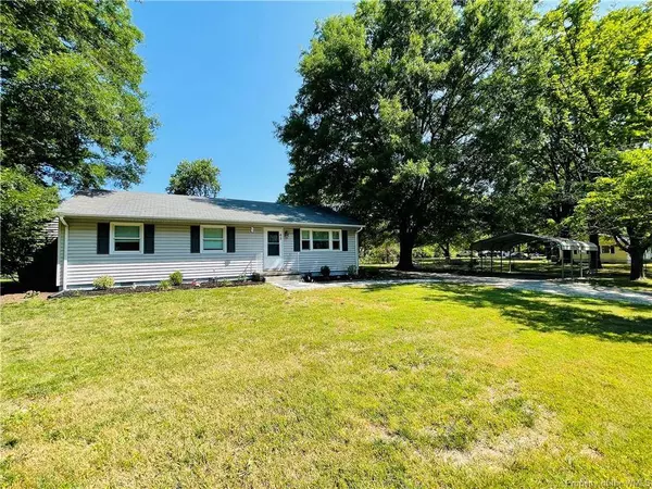 65 Hill DR, Manquin, VA 23106