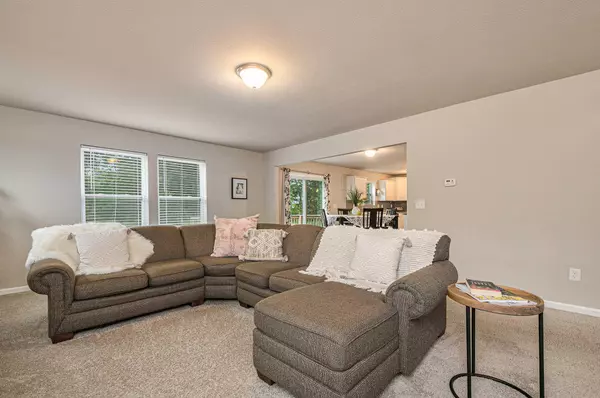 8638 Prairie Stone SW Drive, Byron Center, MI 49315