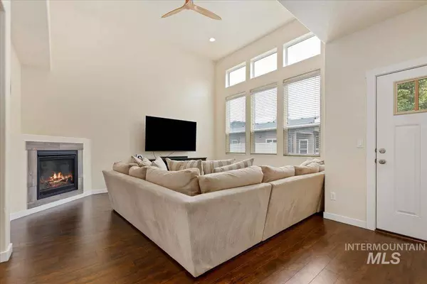 2908 N Villere Ln, Meridian, ID 83646