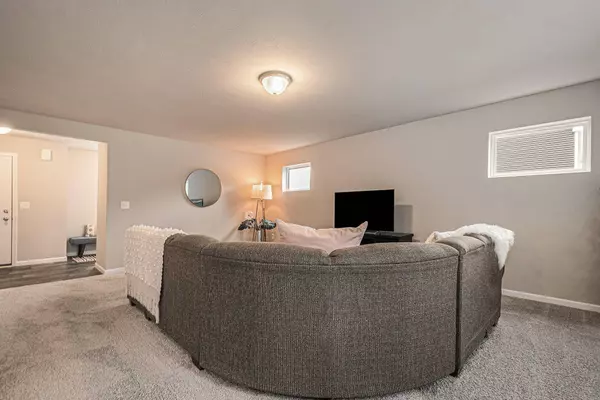 8638 Prairie Stone SW Drive, Byron Center, MI 49315