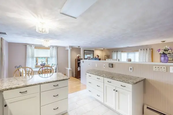 1 Presidential Ln, Methuen, MA 01844