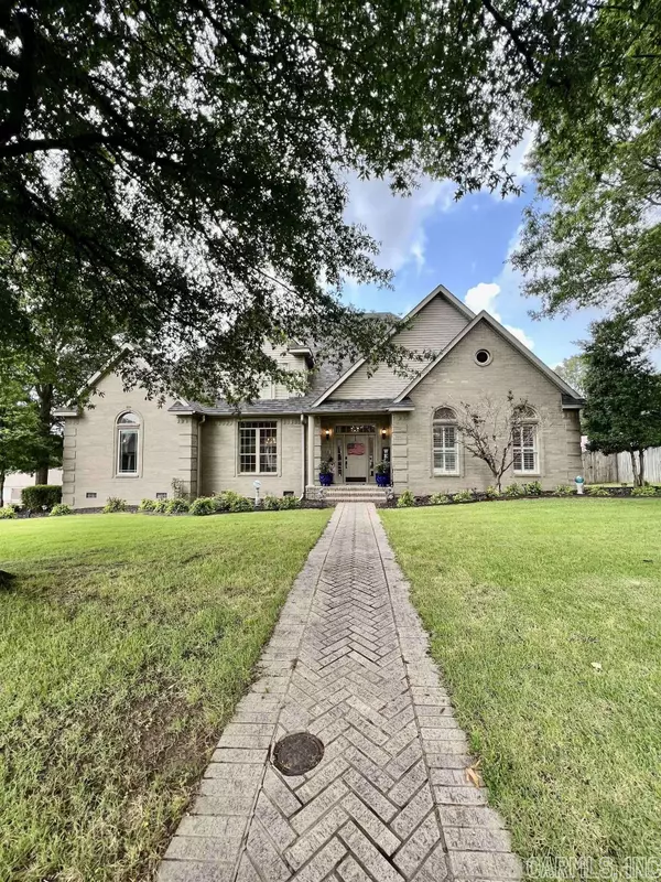 1106 SUMMERHILL DR, Paragould, AR 72450