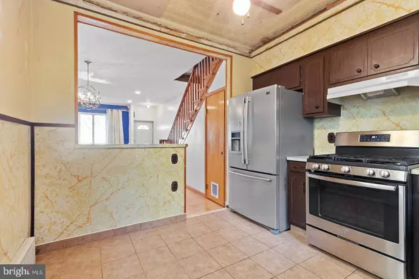 2111 S ROSEWOOD ST, Philadelphia, PA 19145