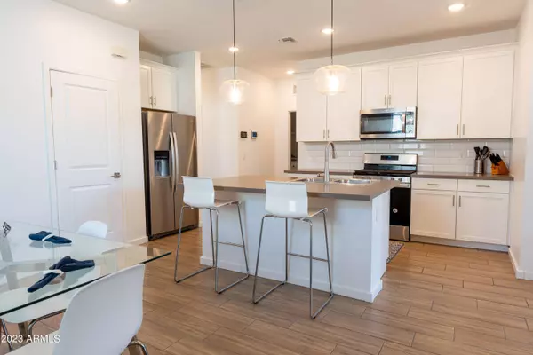 40429 W HILLMAN Drive, Maricopa, AZ 85138