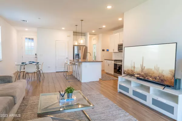 40429 W HILLMAN Drive, Maricopa, AZ 85138