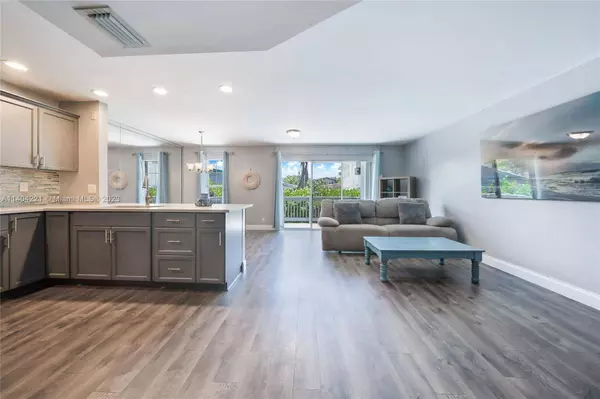 3221 NE 16th St #105, Pompano Beach, FL 33062