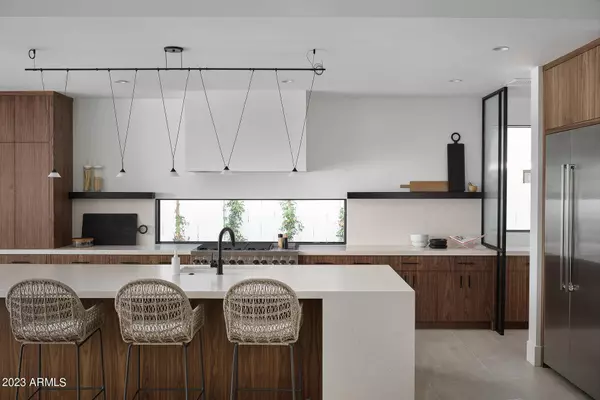 4244 E CATALINA Drive, Phoenix, AZ 85018