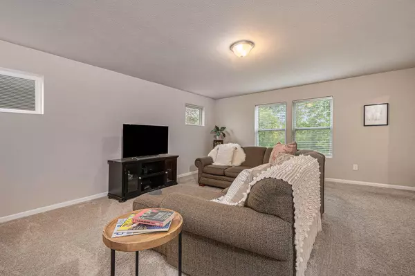 8638 Prairie Stone SW Drive, Byron Center, MI 49315