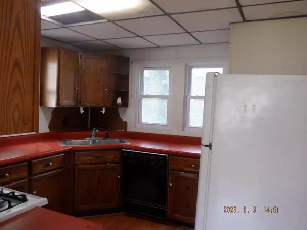 255 W Burnham Street, Battle Creek, MI 49015