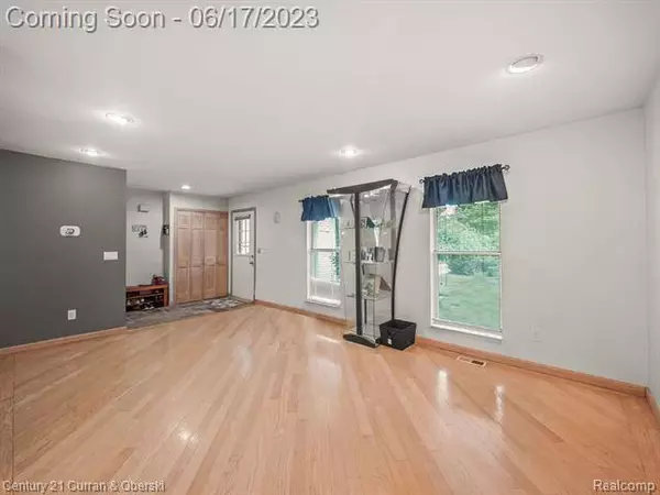 28046 GETTYSBURG Street, Farmington Hills, MI 48331