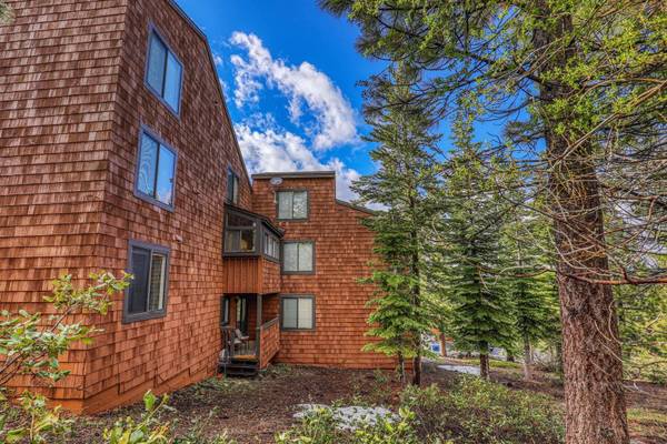 11711 Snowpeak Way #557, Truckee, CA 96161-0000