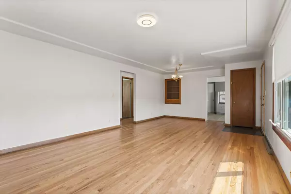 7303 N Monroe St, Spokane, WA 99208