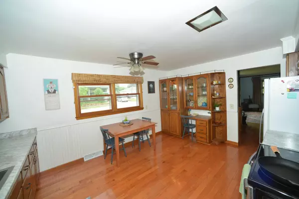 202 E Goodland Street, Sun Prairie, WI 53590