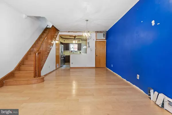 2111 S ROSEWOOD ST, Philadelphia, PA 19145