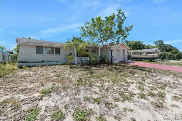 8941 Sterling LN, Port Richey, FL 34668