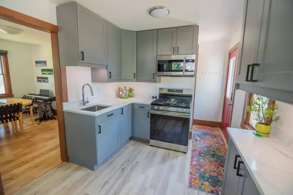 3957 45th AVE S, Minneapolis, MN 55406