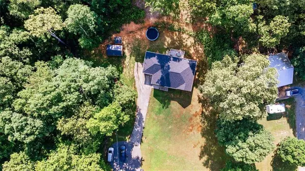 138 Carole DR NW, Calhoun, GA 30701