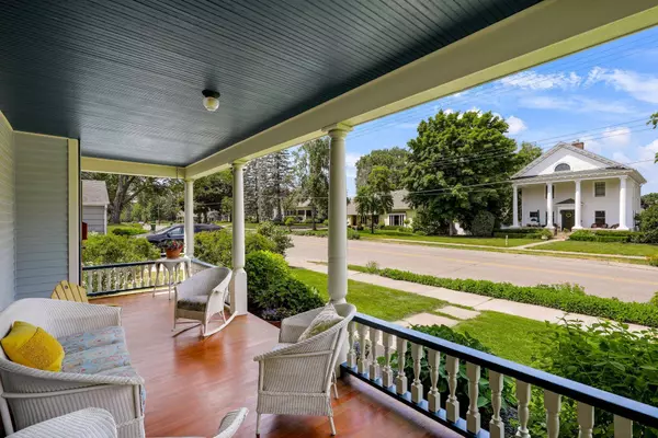 703 Pine ST W, Stillwater, MN 55082