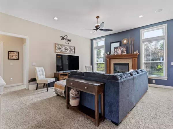 2355 Newcastle Road, Marion, IA 52302