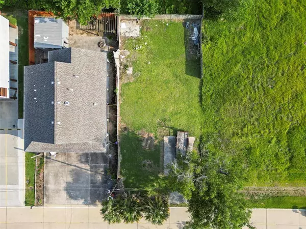 110 W 7th ST, Kemah, TX 77565