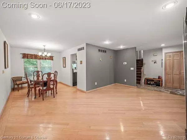 28046 GETTYSBURG Street, Farmington Hills, MI 48331