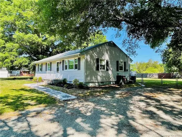 65 Hill DR, Manquin, VA 23106