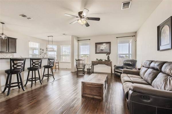 109 Hondo Gap LN, Jarrell, TX 76537