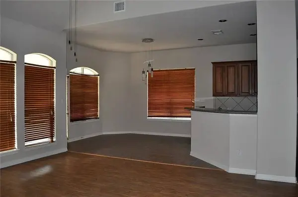 8021 Levata DR, Austin, TX 78739