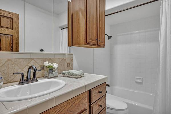 3323 Piragua St., Carlsbad, CA 92009