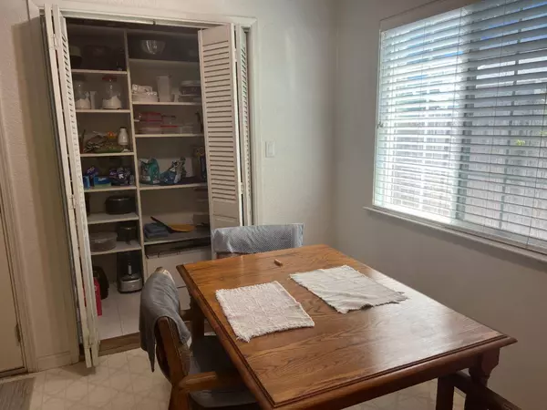 6801 Lakewood WAY, Orangevale, CA 95662