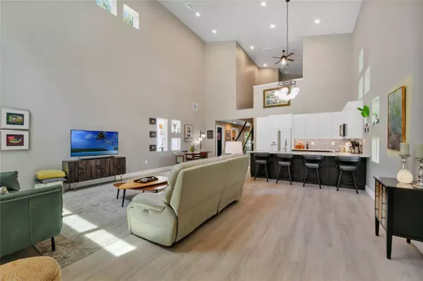 216 CRESCENT BLVD, Sanford, FL 32771