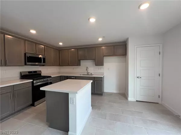 310 Bay Village Place, Henderson, NV 89011