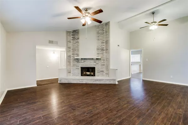 2825 Dickens Lane, Flower Mound, TX 75028