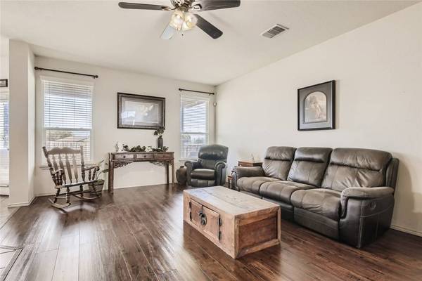 109 Hondo Gap LN, Jarrell, TX 76537